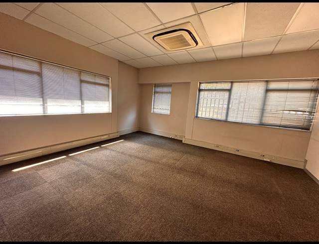 394M² OFFICE TO LET IN PARKTOWN